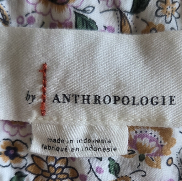 Anthropologie Women's Cream Sleeveless Button-Down Top and a Stylish Tie - Picture 4 of 7